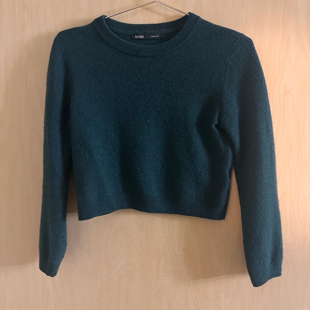 Mixxo pine green sweater